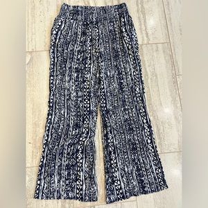 BoHo Blue and White Flair Pants :) Size: Medium